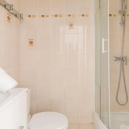Quiet Std Near Center Of By Guestready Cannes