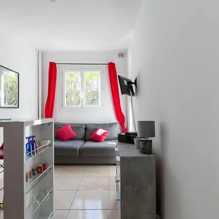 Quiet Std Near Center Of By Guestready Apartment *
