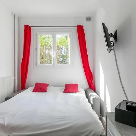 Quiet Std Near Center Of By Guestready Apartment *